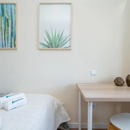 Host Wise - Fantastic Contemporary Flat W Balcony 아파트 포르투