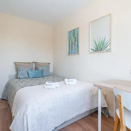 Host Wise - Fantastic Contemporary Flat W Balcony * Oporto