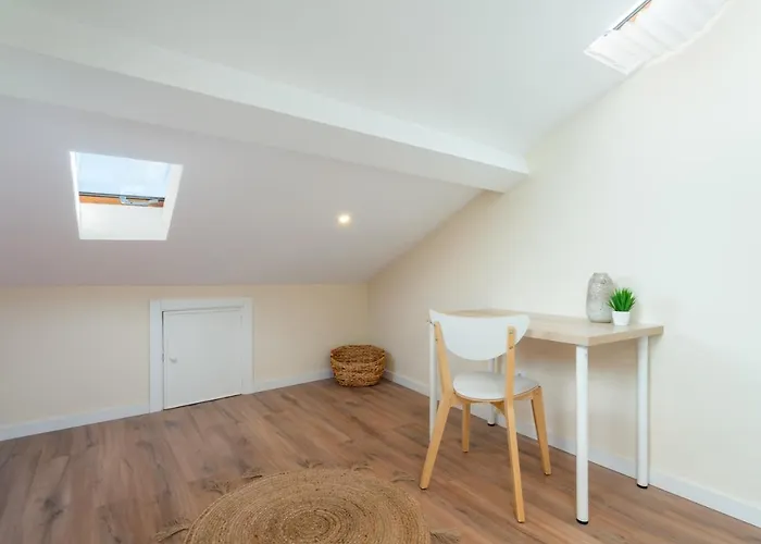 Host Wise - Fantastic Contemporary Flat W Balcony Porto